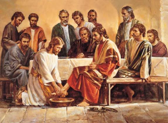 Jesús lava los pies de sus discípulos